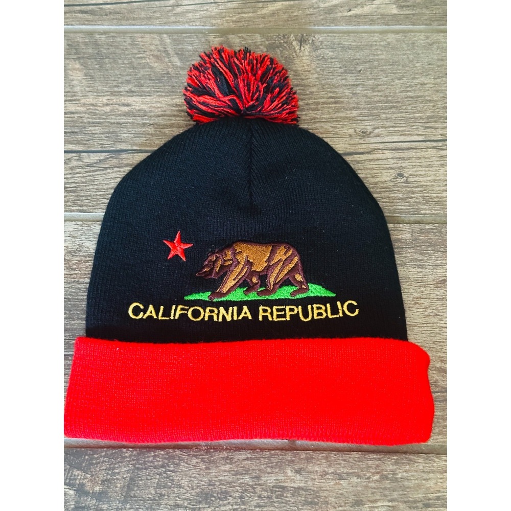 California Republic Knit Beanie Hat Pom Pom Excellent Without Tags SNCO 2005 vtg